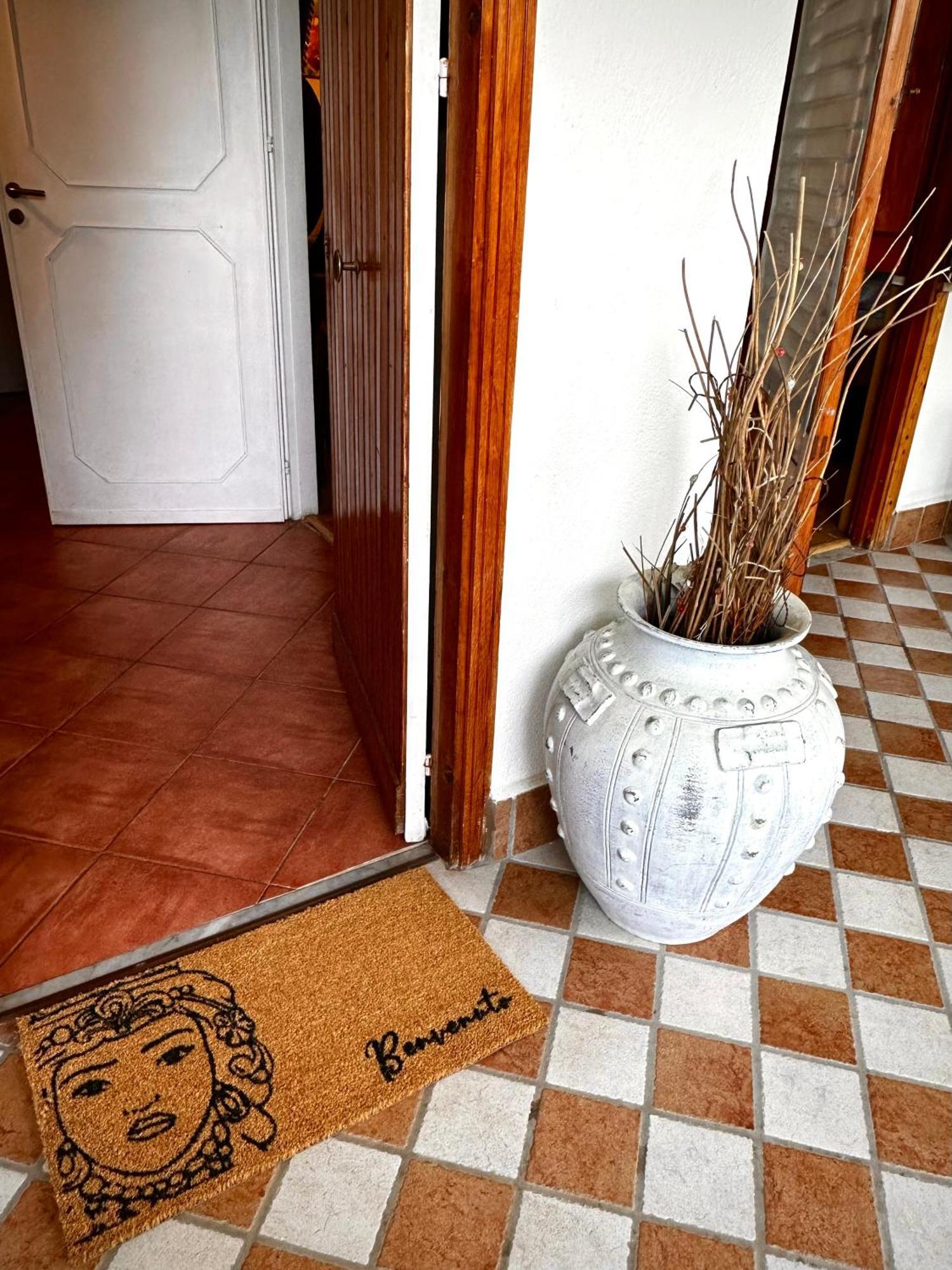 Casa Perciata - Locazione Turistica Apartment Mondello Bagian luar foto
