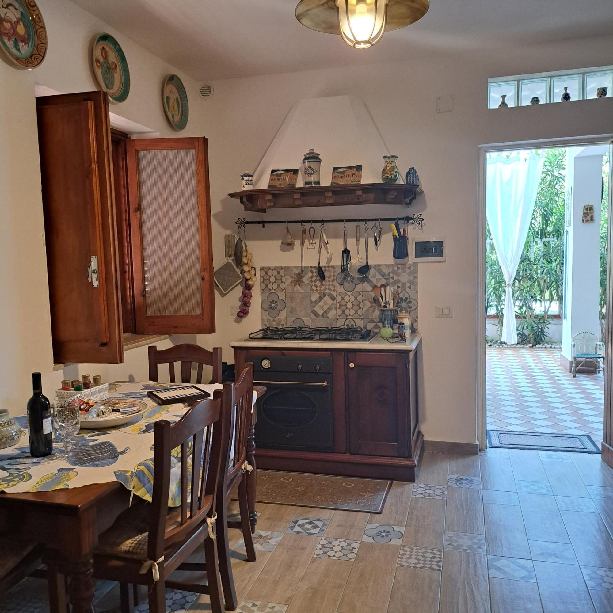 Casa Perciata - Locazione Turistica Apartment Mondello Bagian luar foto