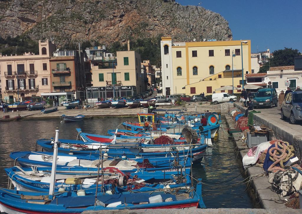 Casa Perciata - Locazione Turistica Apartment Mondello Bagian luar foto