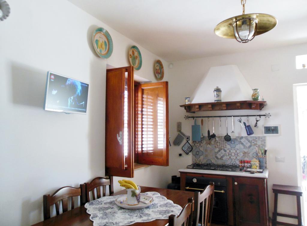 Casa Perciata - Locazione Turistica Apartment Mondello Bagian luar foto